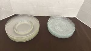 lot 1762 image: Clear Glass Plate Set with Decorative Pattern
