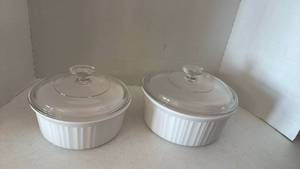 lot 1773 image: White glass Corning ware dishes with lids