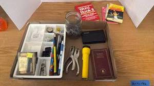 lot 1804 image: Office supplies