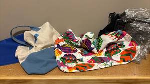 lot 1924 image: Reusable cloth bags and more