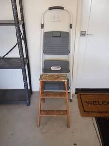 lot 2004 image: Step Ladders.