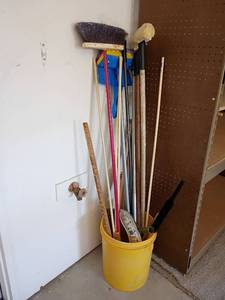 lot 2006 image: Brooms, Dusters, Mop and More