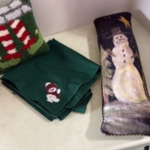 lot 2108 image: Pillows,  napkins and Santa