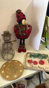 lot 2128 image: Wire snowman, holiday bear 22 inches tall, plate and wall decor
