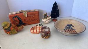 lot 2143 image: Halloween Fall Decorations