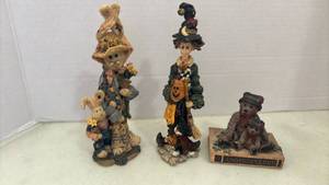 lot 2154 image: More Boyds Bears and Friends Figures