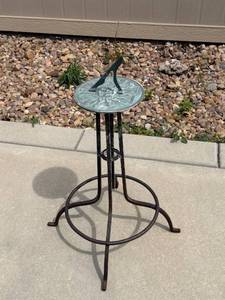 lot 3103 image: Sundial on stand 30 in tall