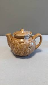 lot 1191 image: Teapot stamped 3F USA