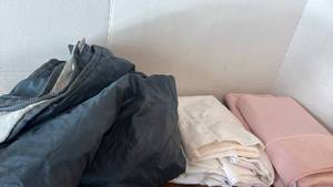 lot 1955 image: Double size sheets and light speed blanket