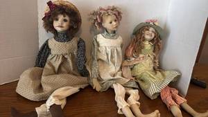 lot 1963 image: Dolls Collection Set of Three