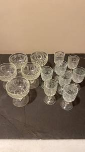 lot 1979 image: Dessert champagne liqueur glasses in iris design, matches lot 1978