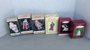 lot 2188 image: Keepsake Showcase Series Ornaments