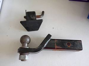 lot 2218 image: Truck or Trailer Hitch with 2in. Ball