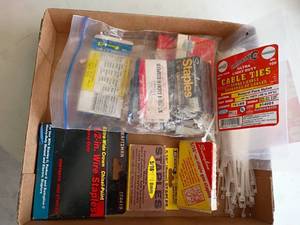 lot 2226 image: Various Staples and Cable Ties
