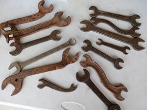 lot 2234 image: Wrenches.  Some are S shaped