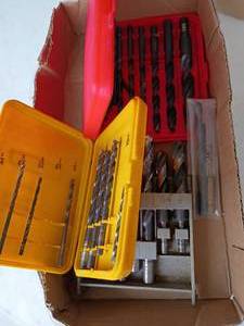 lot 2236 image: Drill Bits