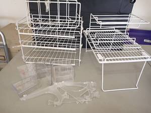 lot 2254 image: Organizing Wire Shelves and Plastic Easels