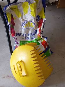 lot 2265 image: 12 Bag of Soil Mix with Leaf Grabbers