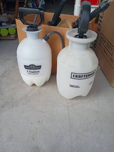 lot 2266 image: 2 Sprayers.  One is a Craftsman the other is Ground Work
