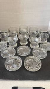 lot 2324 image: Federal Diana Clear Swirl small glasses and coasters