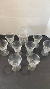 lot 2330 image: Fostoria Century Scroll candy dish and 8 liqueur glasses