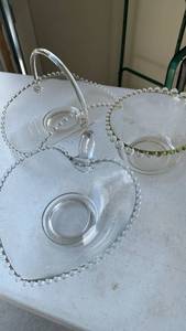 lot 2416 image: Candlewick beaded glass bowls