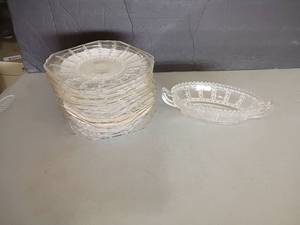 lot 2432 image: 12 Clear Federal Glass Columbia Style Dessert Plates and Oval Shaped Serving Bowl with Handles