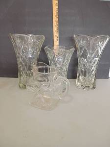lot 2436 image: Prescut Depression Glass Star of David 3 Vases and a Pitcher