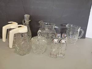 lot 2438 image: Prescut Depression Glass Star of David Pitchers, Syrup and Vinegar Holders, Candy Dish and Salt and Pepper Shakers