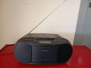 lot 2449 image: Sony CD Player, FM AM Radio