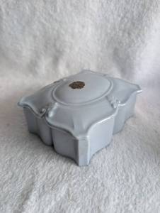 lot 1009 image: Blue Ceramic Trinket Box