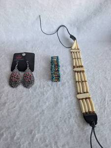 lot 1510 image: Native American Style Bone Choker Necklace  Beaded Bracelet  Paparazzi Earrings Set