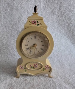 lot 2002 image: Mini Westclox Floral Mantel Clock - 5 in&nbsp