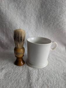 lot 2521 image: Shaving Brush and Ceramic Mug Set