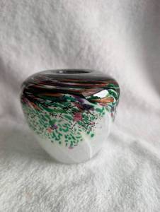 lot 3014 image: Hand Blown Art Glass Bowl with Multicolor Swirl Design