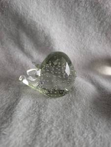 lot 3506 image: Clear Glass Pig Figurine with Controlled Bubble Design&nbsp