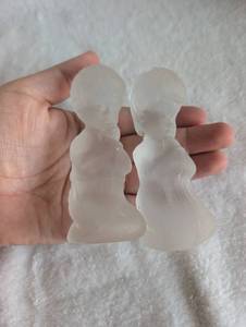 lot 3513 image: Fenton Glass Praying Children Figurines - 2 ct