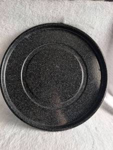 lot 4006 image: Speckled Enamelware Tray