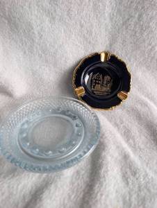 lot 4502 image: Eberbach Neckar German Souvenir Ashtray with Gold Trim