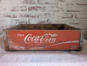 lot 4508 image: Vintage Coca-Cola Wooden Crate&nbsp