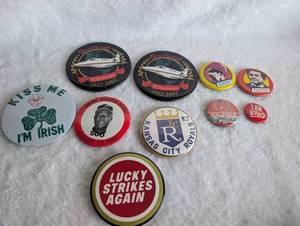 lot 4510 image: Mixed Pin Button Badge Collection Lot