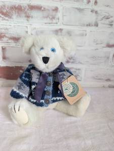 lot 5023 image: Boyds Bear Archive Collection Teddy Bear with Knit Sweater&nbsp