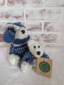 lot 5024 image: Boyds Bears Plush Teddy Bears with Knit Sweaters Set - 2 ct