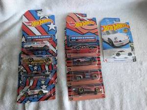 lot 5102 image: Hot Wheels Stars &amp Stripes Series Die-Cast Car Collection - 8 ct