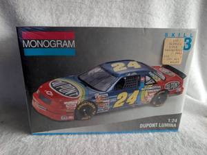 Monogram 1:24 Scale NASCAR #24 DuPont Lumina Model Kit