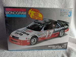 lot 5104 image: Monogram Western Auto Chevy Lumina #17 Model Kit 124 Scale