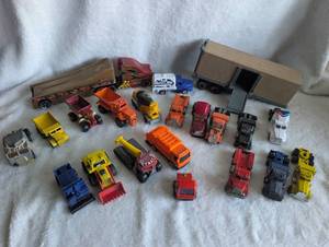 lot 5109 image: Die Cast Truck and Semi-Trailer Collection