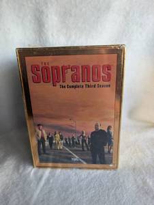 lot 5511 image: The Sopranos Complete Third Season VHS Box Set - Sealed