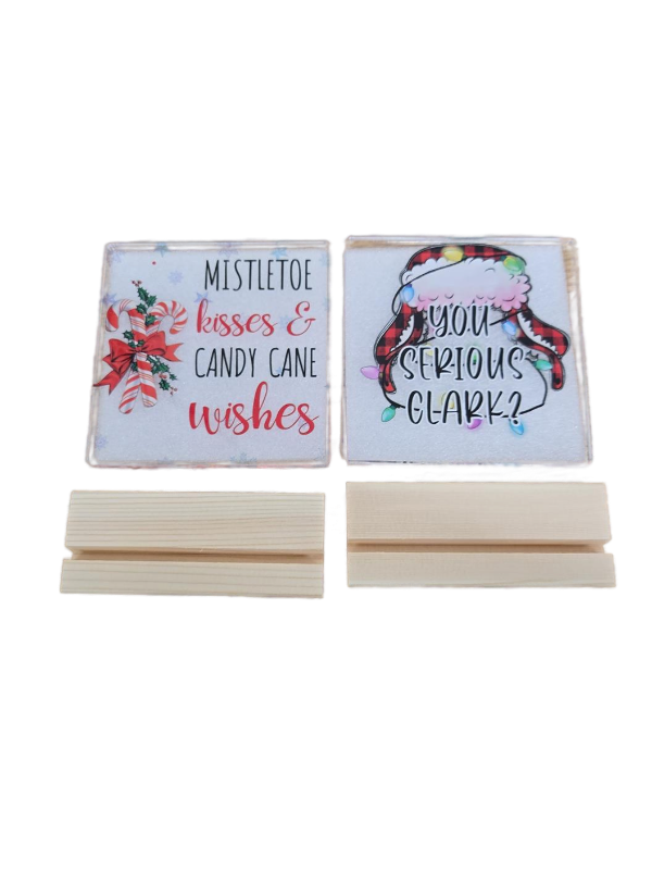 lot 32440 image: Christmas Holiday Tile Signs with Wooden Stands