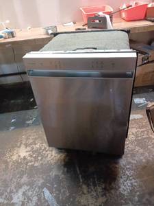 lot 35650 image: Sharp SDW6504MS 52 dBA Stainless Front Control Built-In Dishwasher - Retail $648